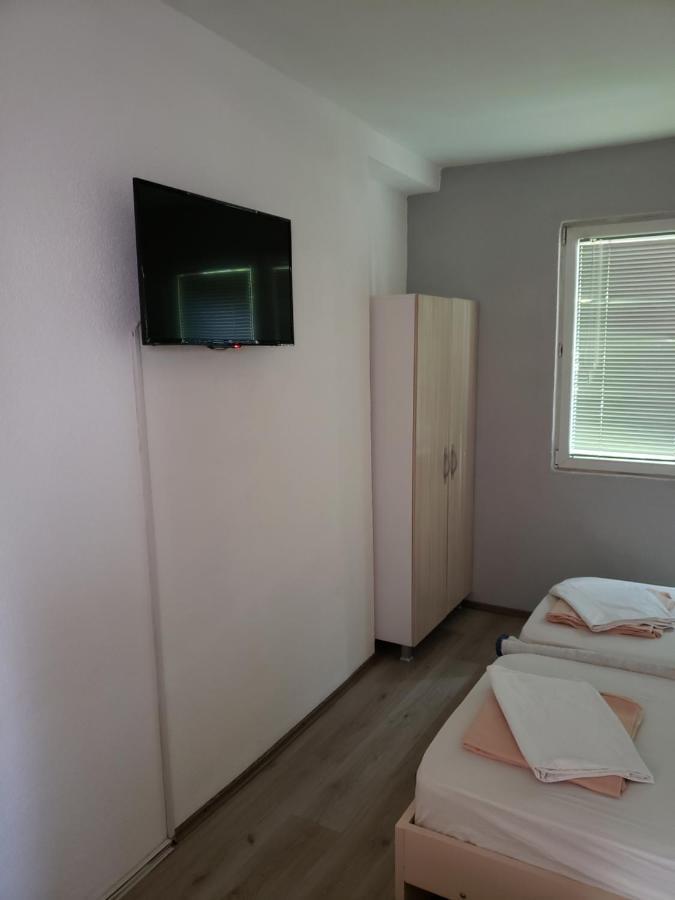 Hostel Bela Охрид Екстериор снимка