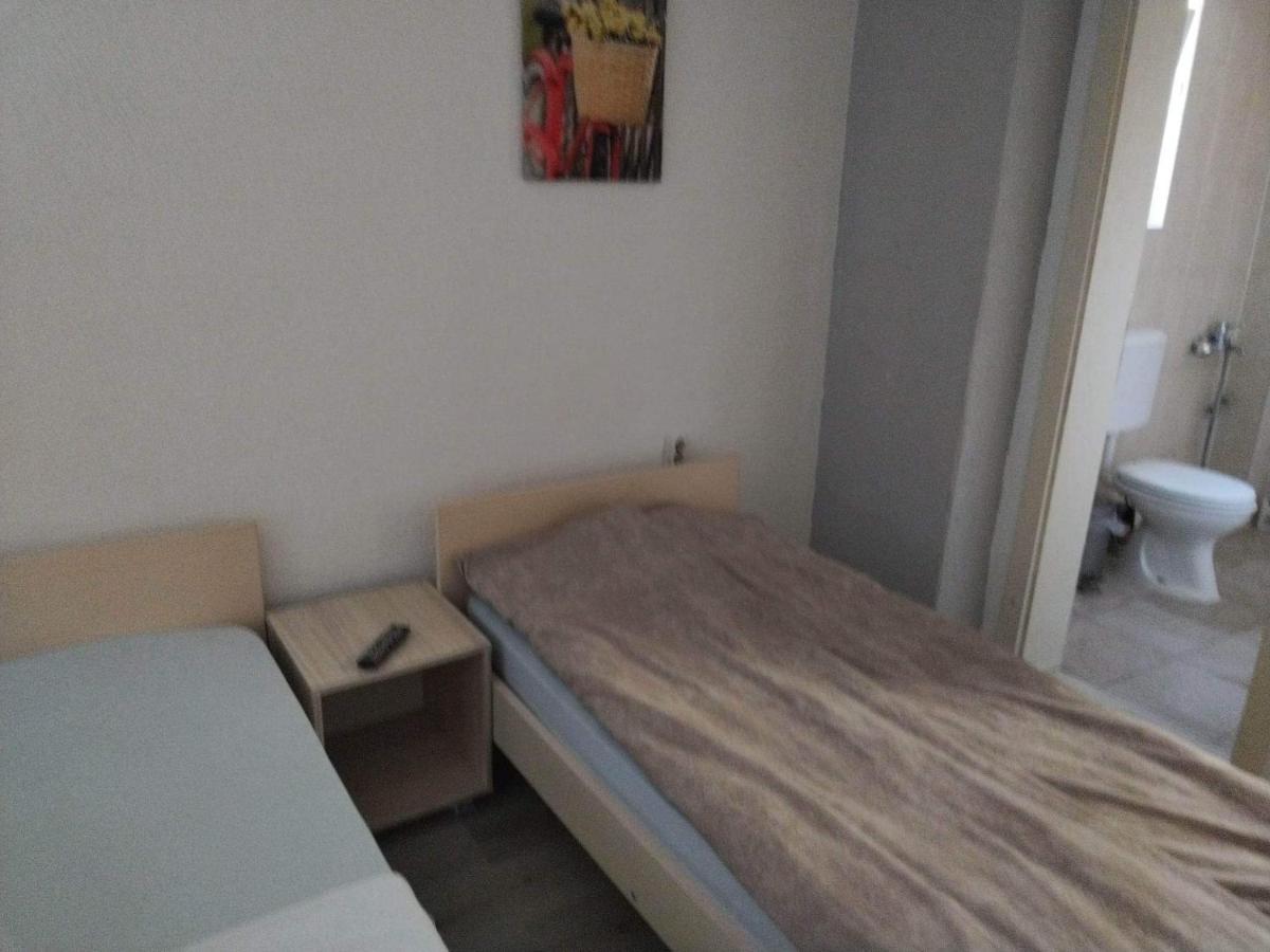 Hostel Bela Охрид Екстериор снимка
